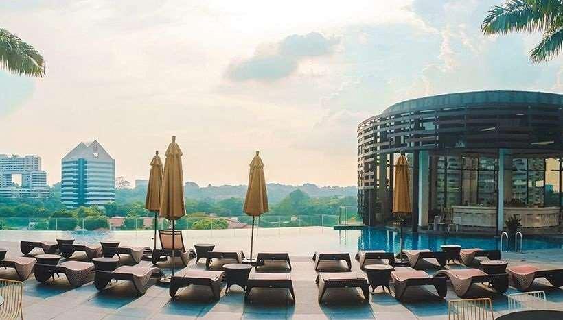 Momentus Hotel Alexandra Singapore Bagian luar foto